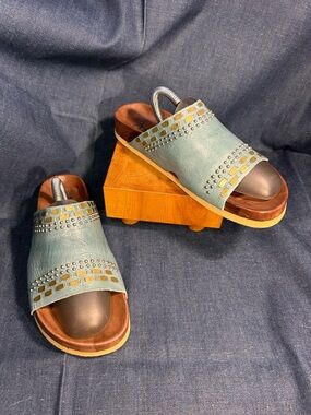 NWOT Antenora leather made in Italy